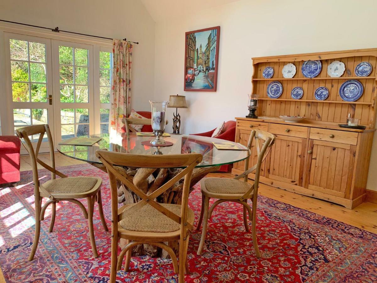 Spacious Cottage - Walk To Крийф Екстериор снимка
